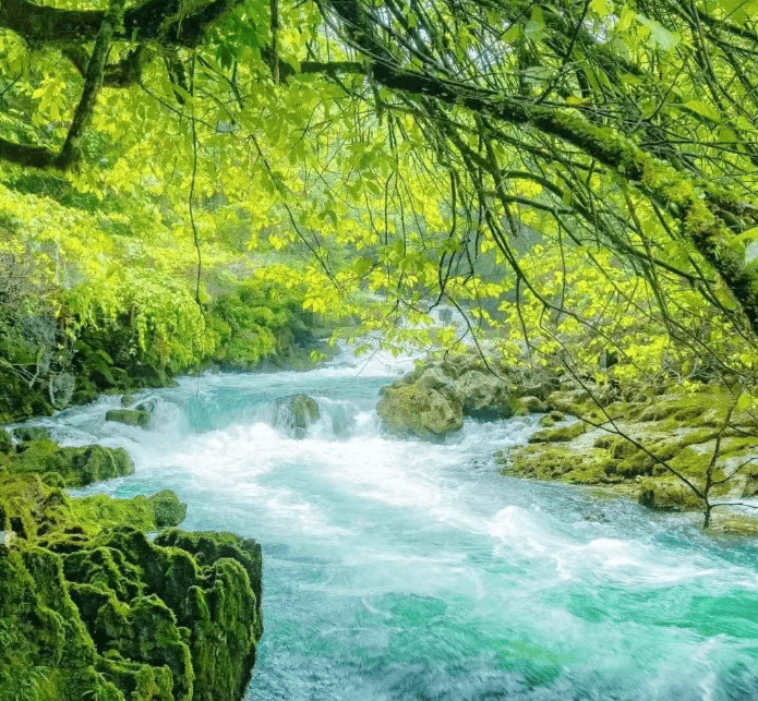 xiaoqikong scenic spot in Guiyang