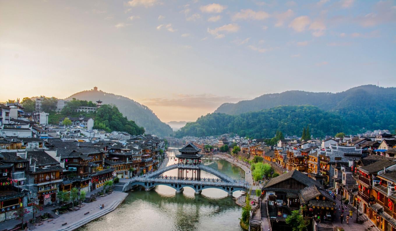 Fenghuang 5
