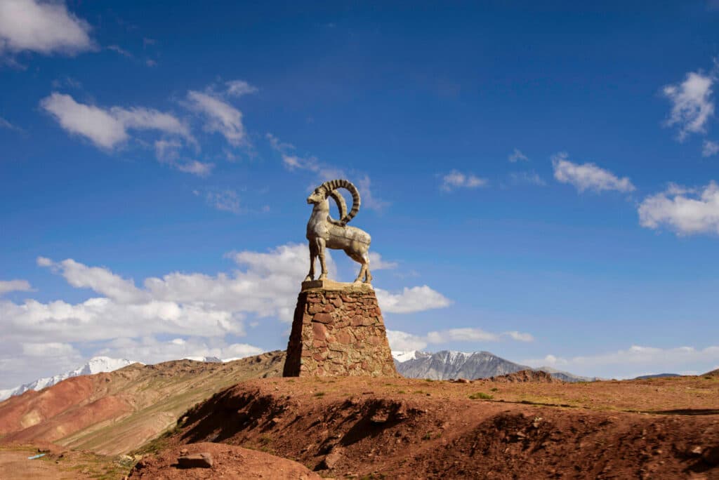 Kyzyl-Art checkpoint Kyzyl-Art checkpoint